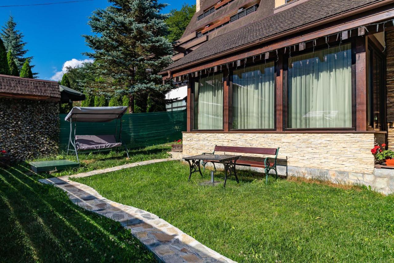 Casa Freya Hotel Busteni Exterior photo